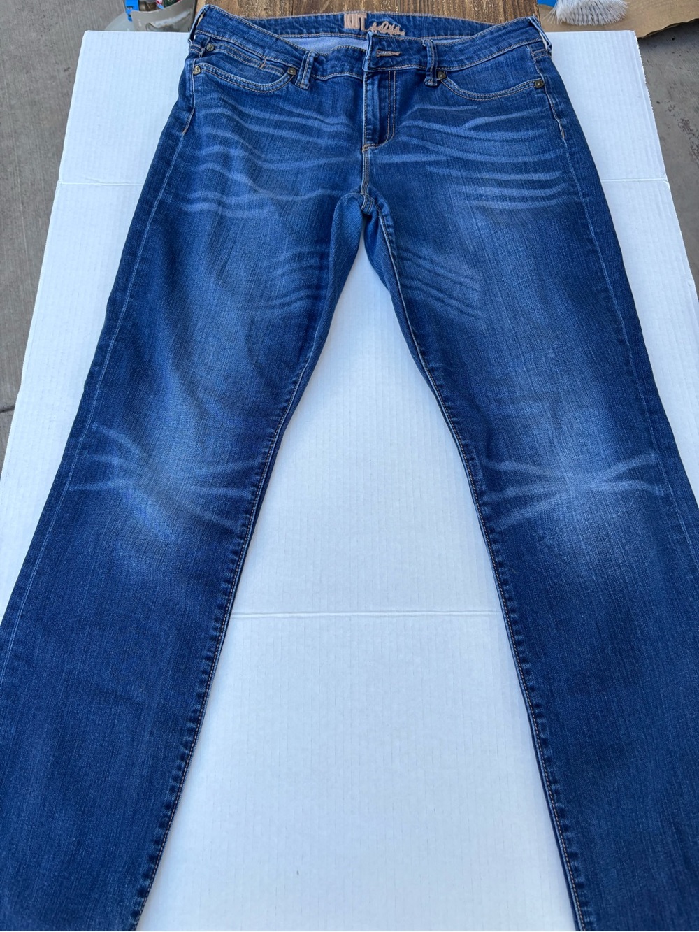 Kut from the Kloth Dark Blue Faded Straight Leg Jeans